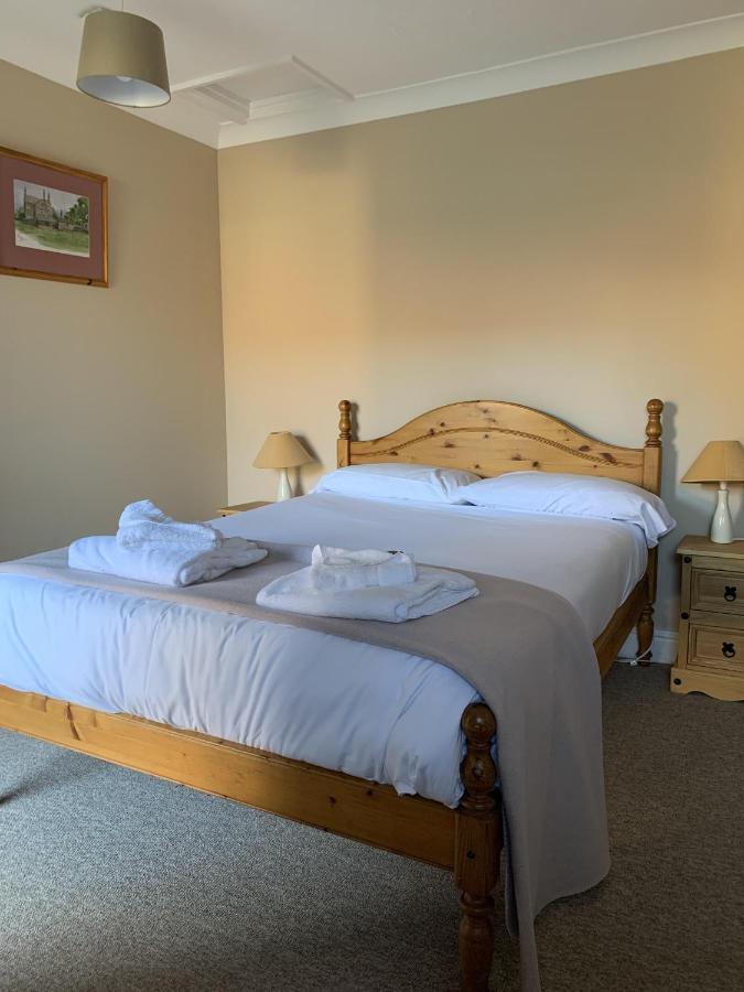 Lakeside Lodge Pidley Екстериор снимка